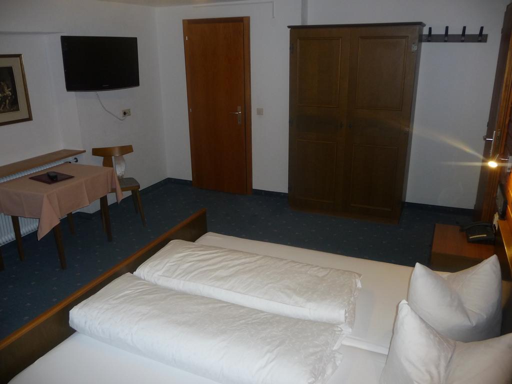 Hotel Valisera Galtür Стая снимка