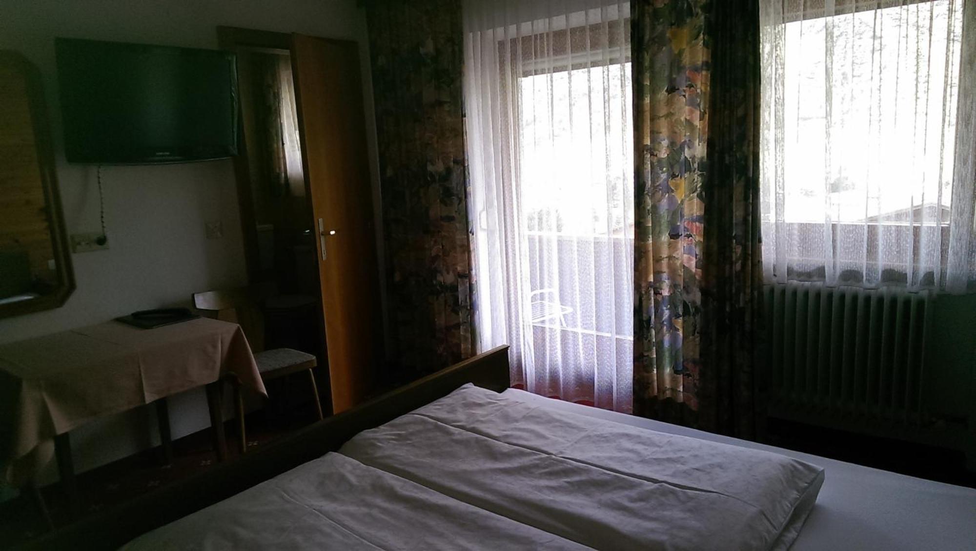 Hotel Valisera Galtür Стая снимка
